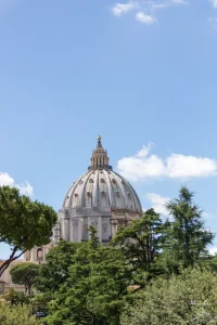 Vaticaanse tuinen met koepel Vaticaanse tuinen met koepel